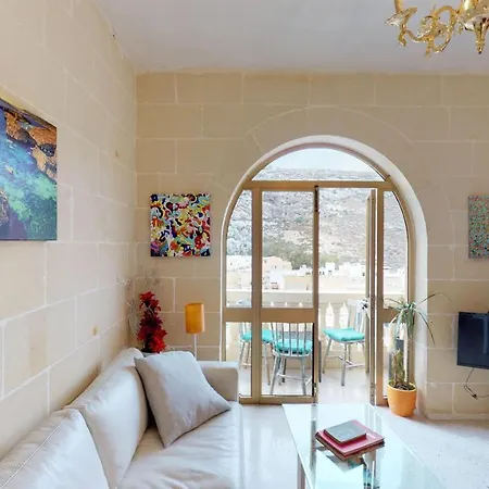 Apartment Bay Xlendi